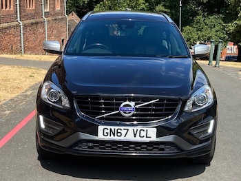 Used Volvo XC60 2017 for sale - 79349345: Photo