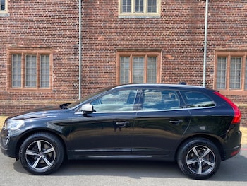 Used Volvo XC60 2017 for sale - 79349345: Photo
