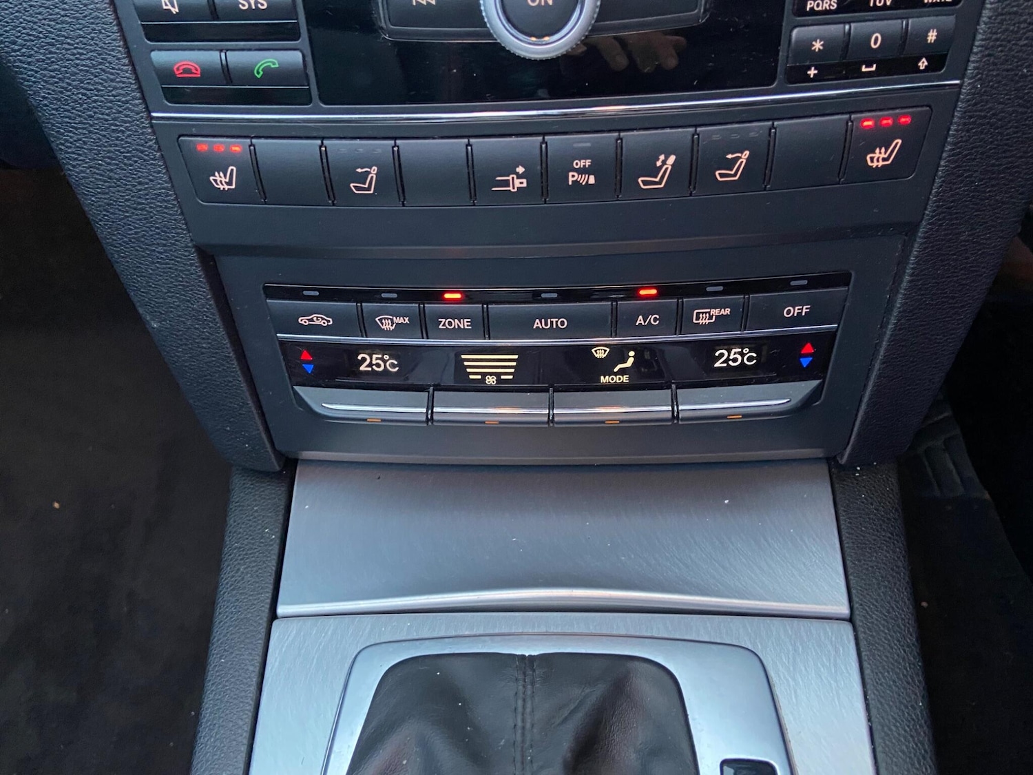 Used Mercedes-Benz E Class 2010 for sale - 76976574: Photo 16