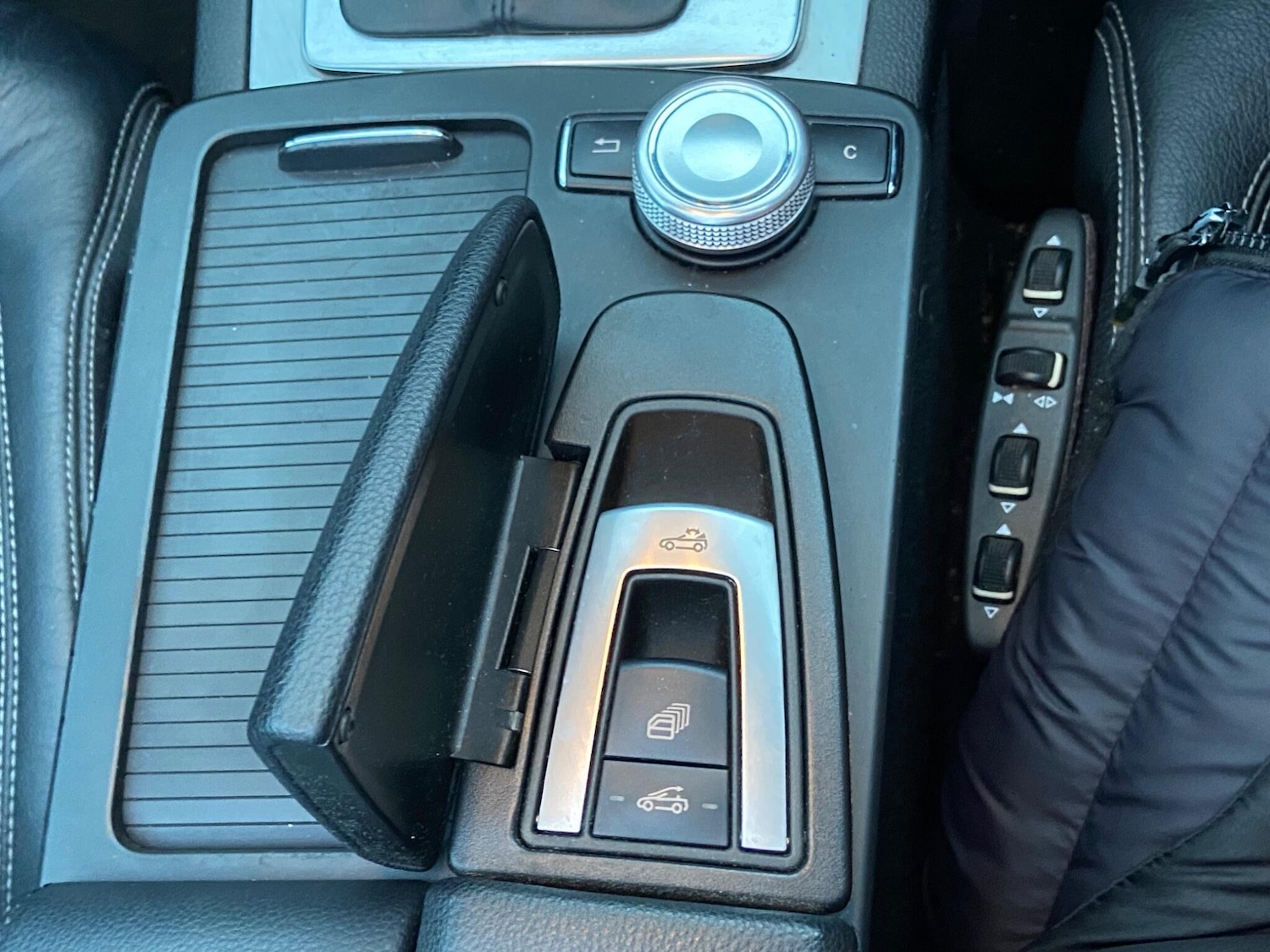 Used Mercedes-Benz E Class 2010 for sale - 76976574: Photo 18