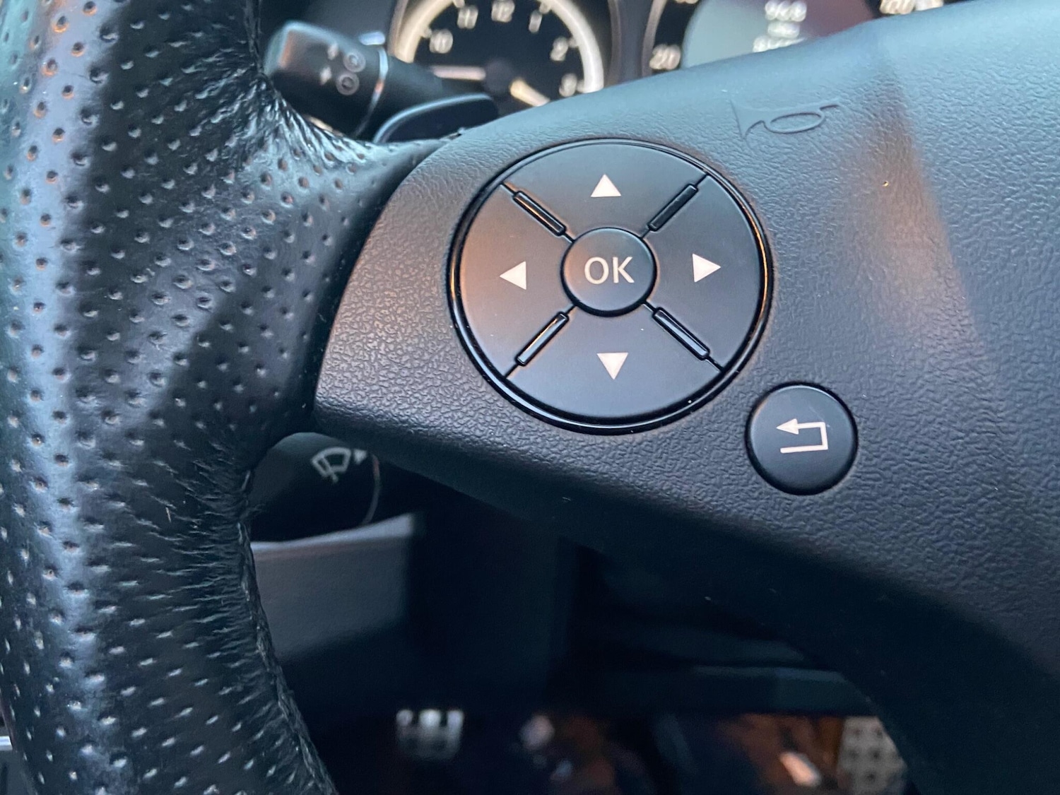 Used Mercedes-Benz E Class 2010 for sale - 76976574: Photo 22