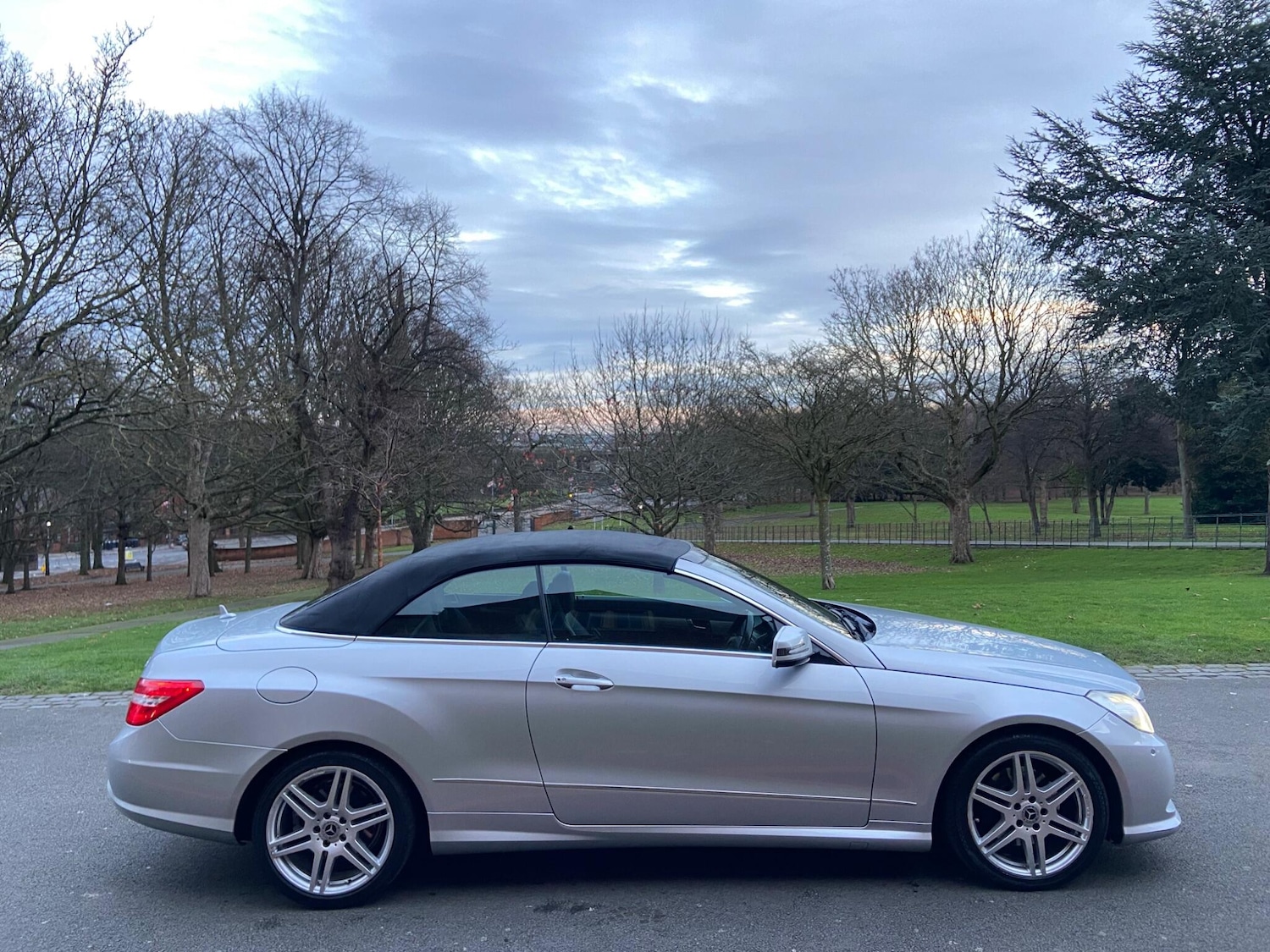 Used Mercedes-Benz E Class 2010 for sale - 76976574: Photo 6
