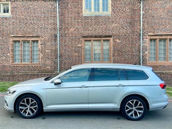 Used Volkswagen Passat 2020 for sale - 79830910: Photo