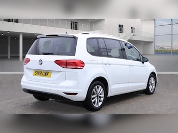 Used Volkswagen Touran 2019 for sale - 76270011: Photo 4