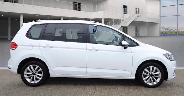Used Volkswagen Touran 2019 for sale - 76270011: Photo 5