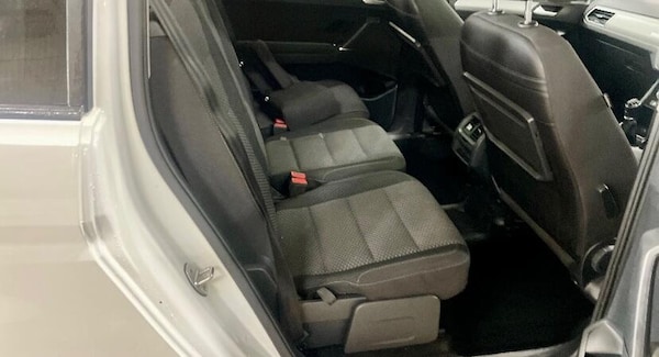 Used Volkswagen Touran 2019 for sale - 76270011: Photo 8