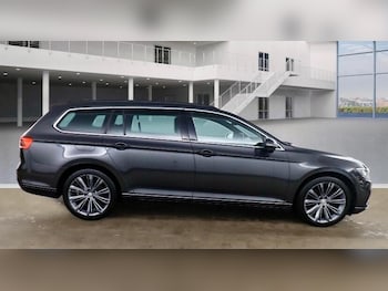 Used Volkswagen Passat 2020 for sale - 76597089: Photo