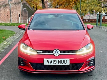 Used Volkswagen Golf 2019 for sale - 76440587: Photo