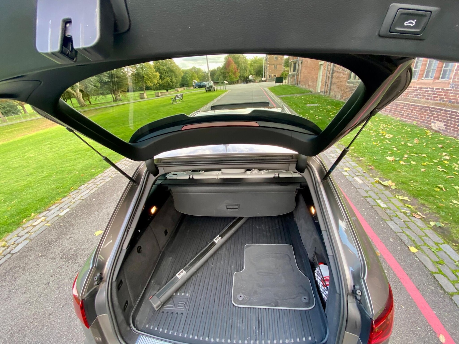 Used Audi A6 Avant 2015 for sale - 76094110: Photo 16