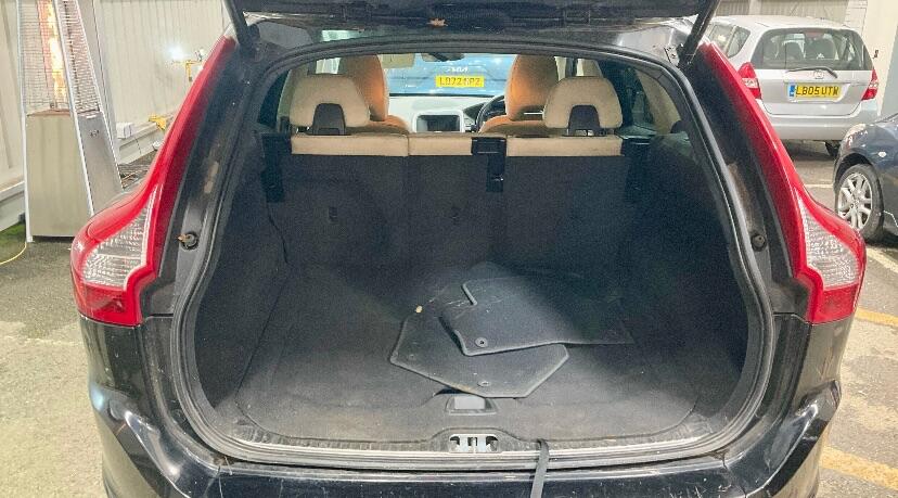 Used Volvo XC60 2017 for sale - 77376659: Photo 10