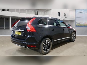 Used Volvo XC60 2017 for sale - 77376659: Photo