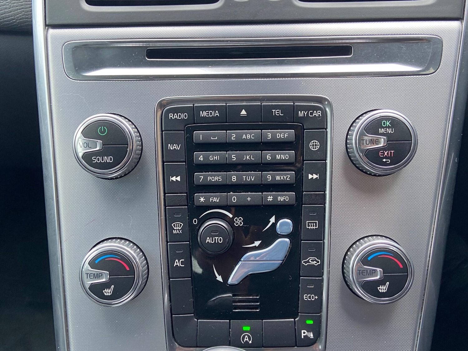 Used Volvo XC60 2017 for sale - 77633000: Photo 14