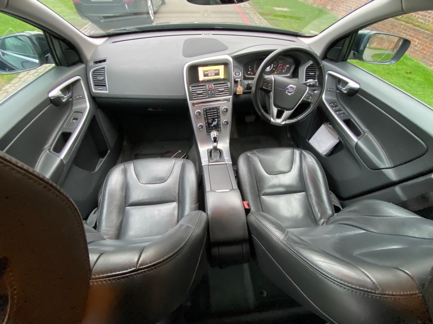 Used Volvo XC60 2017 for sale - 77633000: Photo 9