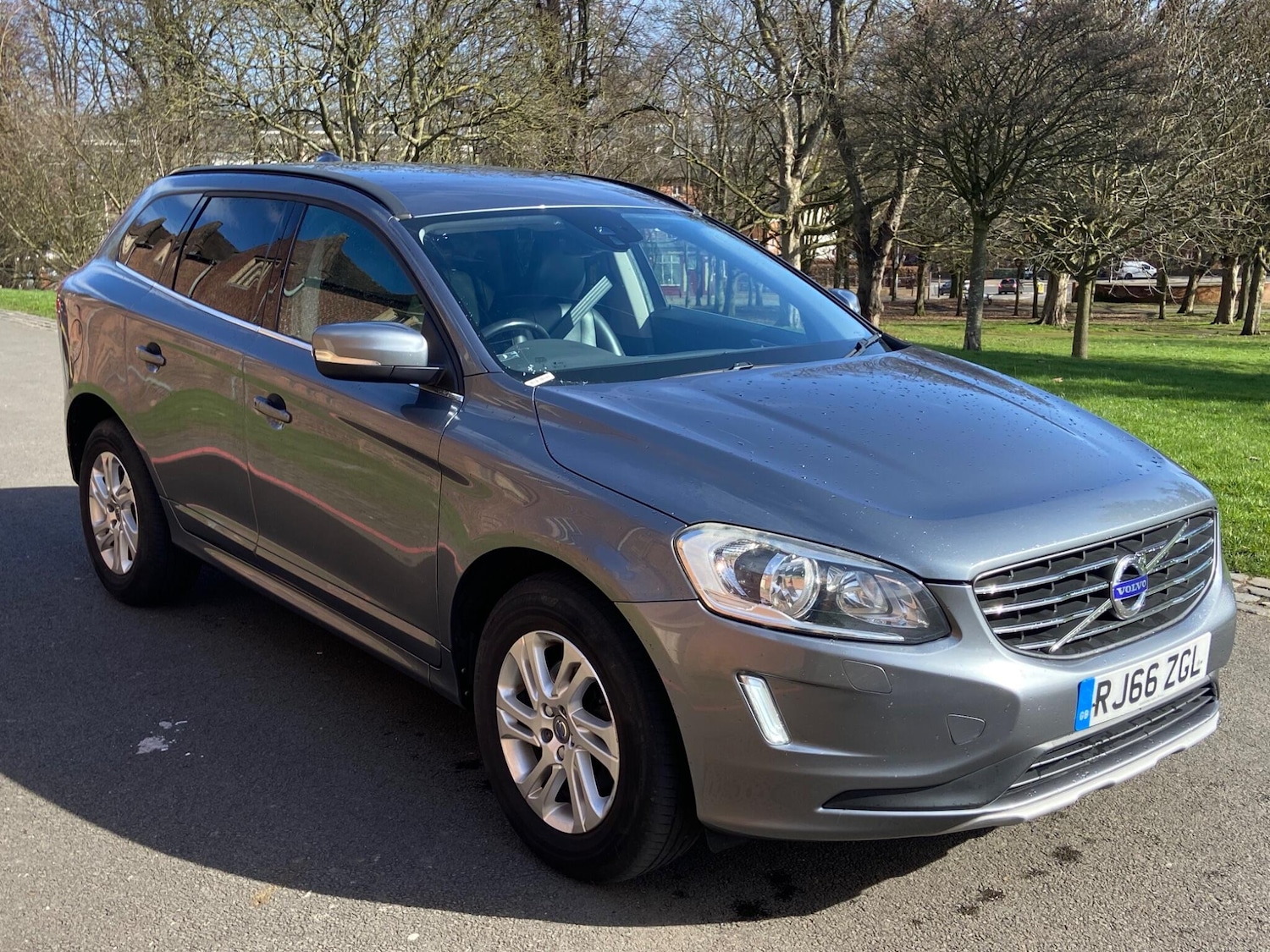 Used Volvo XC60 2016 for sale - 77970300: Photo 4