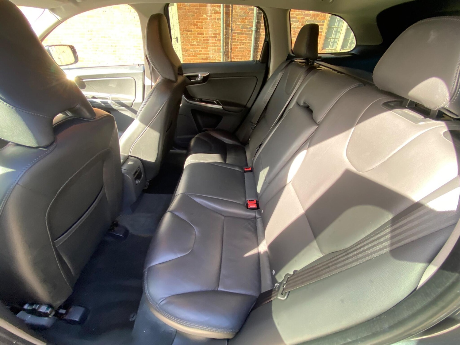 Used Volvo XC60 2016 for sale - 78157100: Photo 10