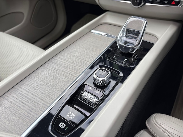 Used Volvo XC60 2021 for sale - 76337090: Photo 19