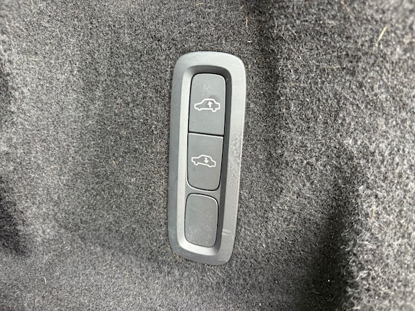 Used Volvo XC60 2021 for sale - 76337090: Photo 24