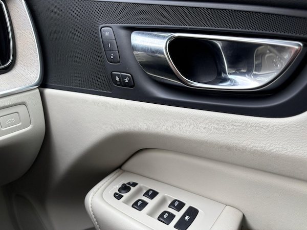 Used Volvo XC60 2021 for sale - 76337090: Photo 26