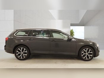 Used Volkswagen Passat 2019 for sale - 78689597: Photo