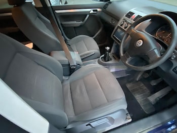 Used Volkswagen Touran 2008 for sale - 77824816: Photo