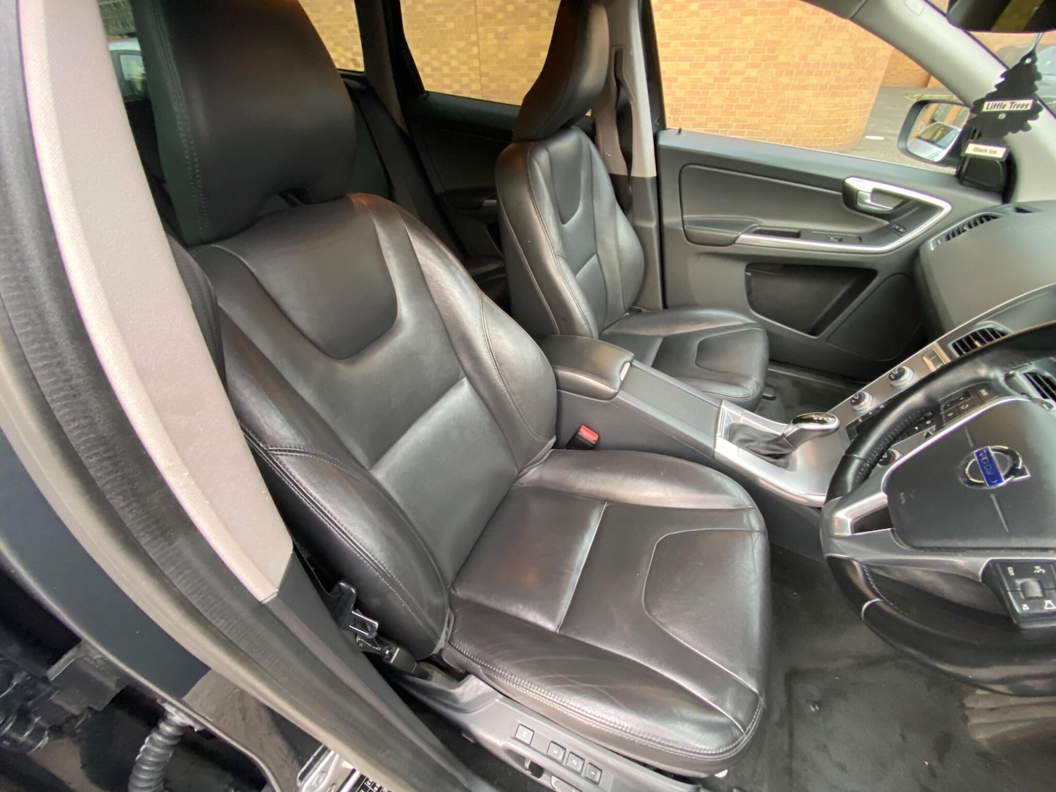 Used Volvo XC60 2016 for sale - 76109416: Photo 15