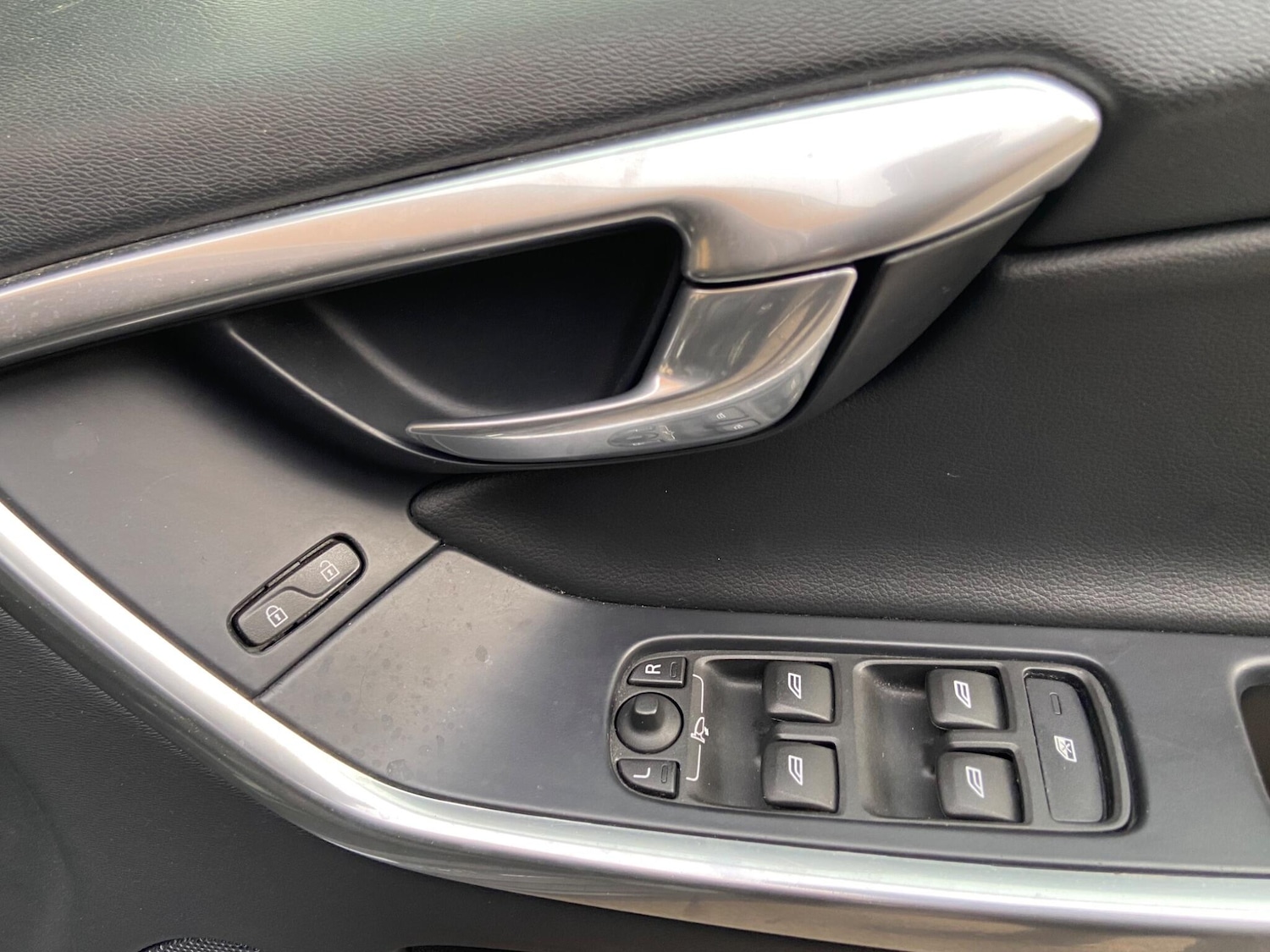 Used Volvo XC60 2016 for sale - 76109416: Photo 26
