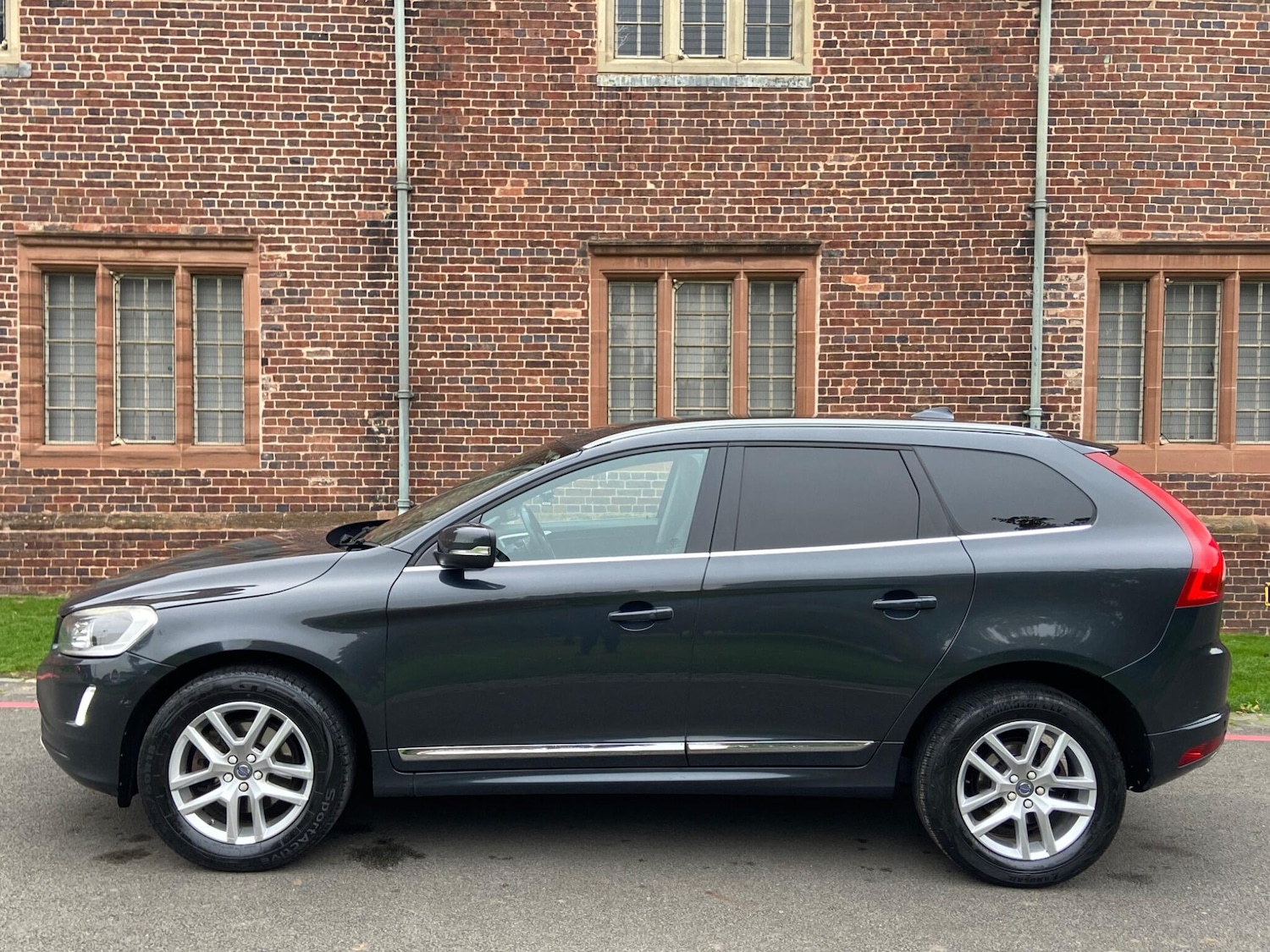 Used Volvo XC60 2016 for sale - 76109416: Photo 5