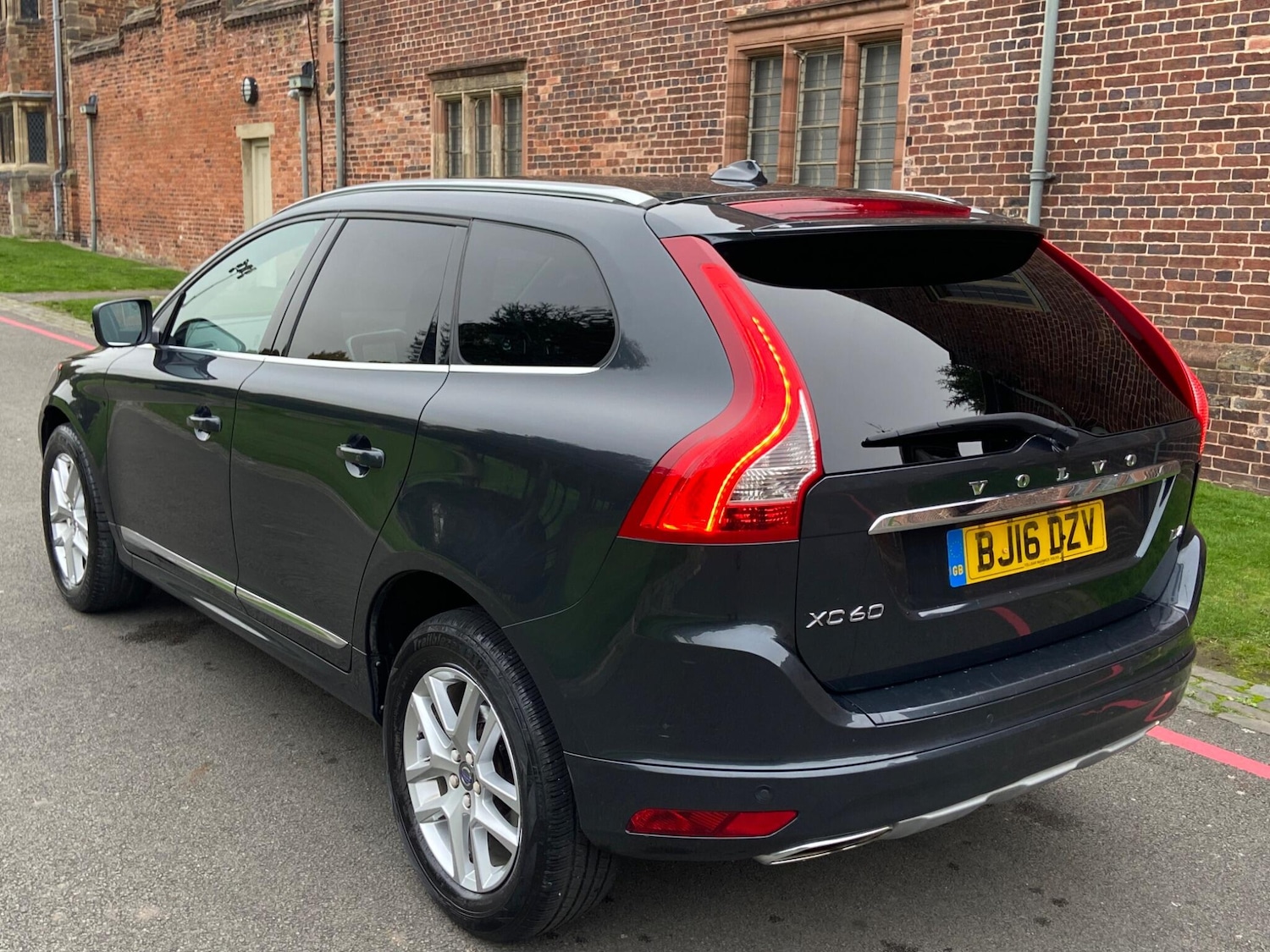 Used Volvo XC60 2016 for sale - 76109416: Photo 8