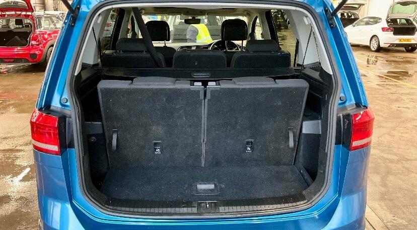 Used Volkswagen Touran 2016 for sale - 77132054: Photo 11