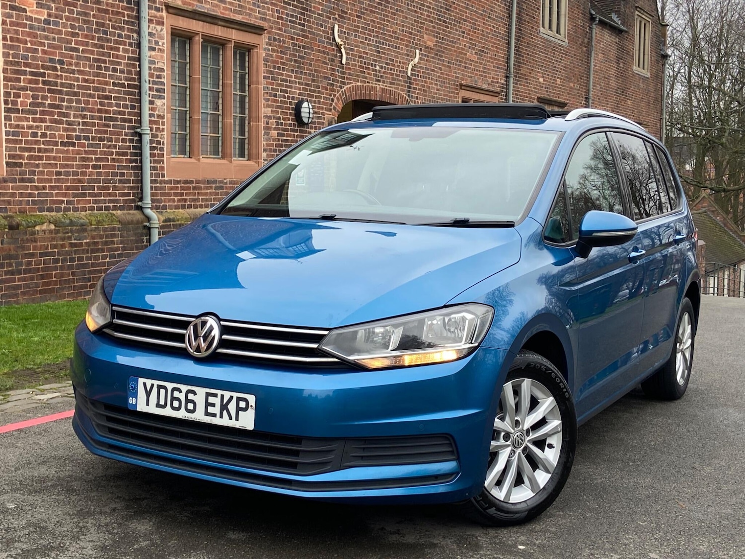 Used Volkswagen Touran 2016 for sale - 77132054: Photo 23