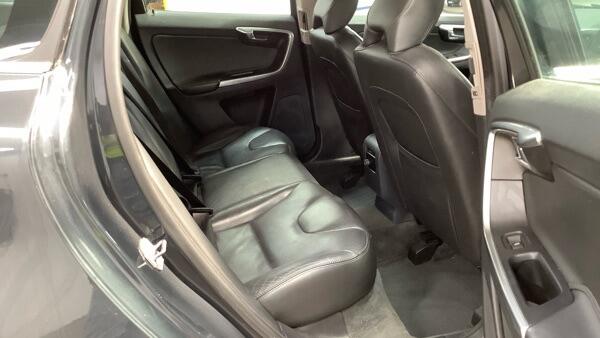 Used Volvo XC60 for sale - 78205079: Photo 8