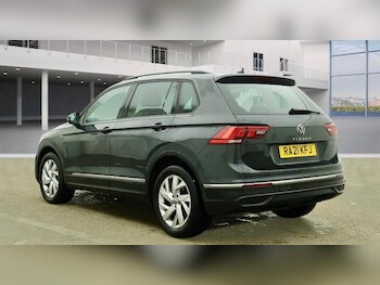Used Volkswagen Tiguan 2021 for sale - 77242519: Photo