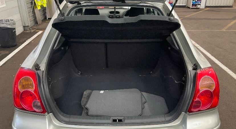 Used Toyota Avensis 2003 for sale - 76584294: Photo 11