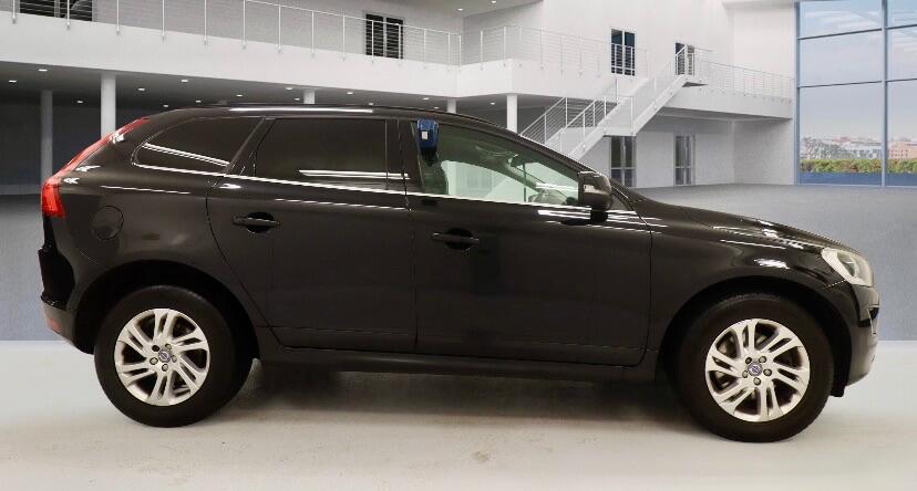 Used Volvo XC60 2015 for sale - 77175678: Photo 8