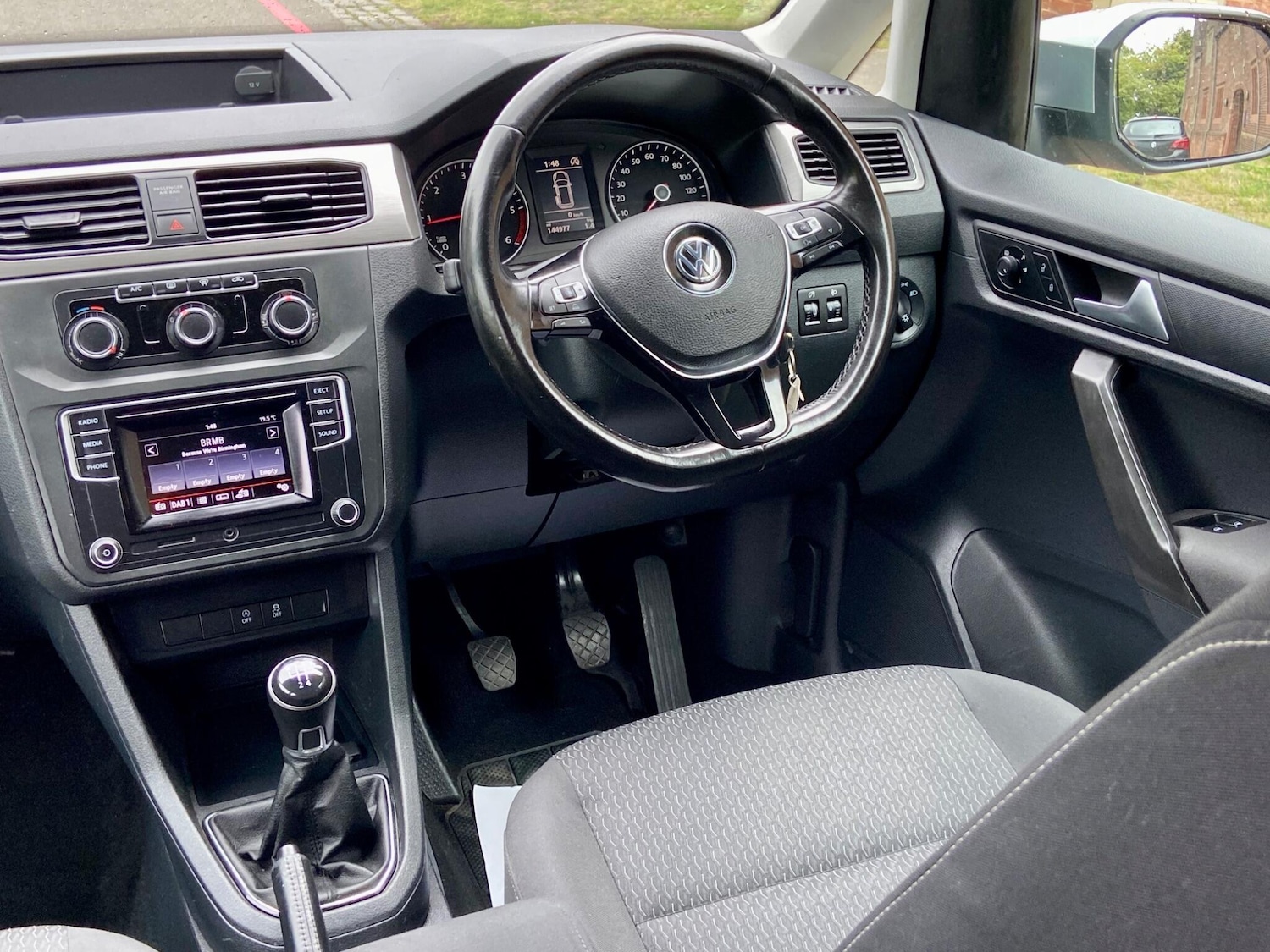 Used Volkswagen Caddy Maxi Life 2019 for sale - 76360516: Photo 10