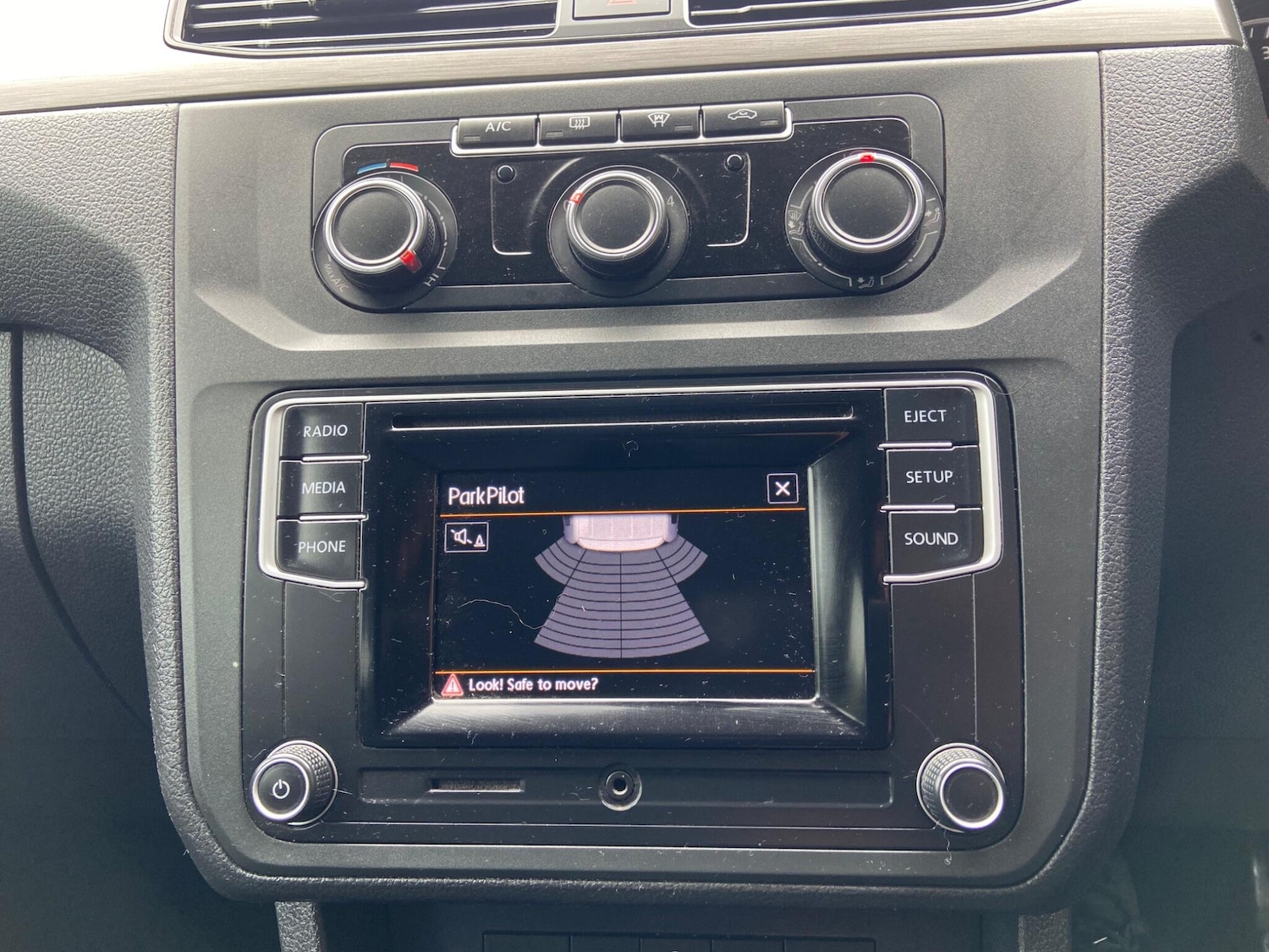 Used Volkswagen Caddy Maxi Life 2019 for sale - 76360516: Photo 20