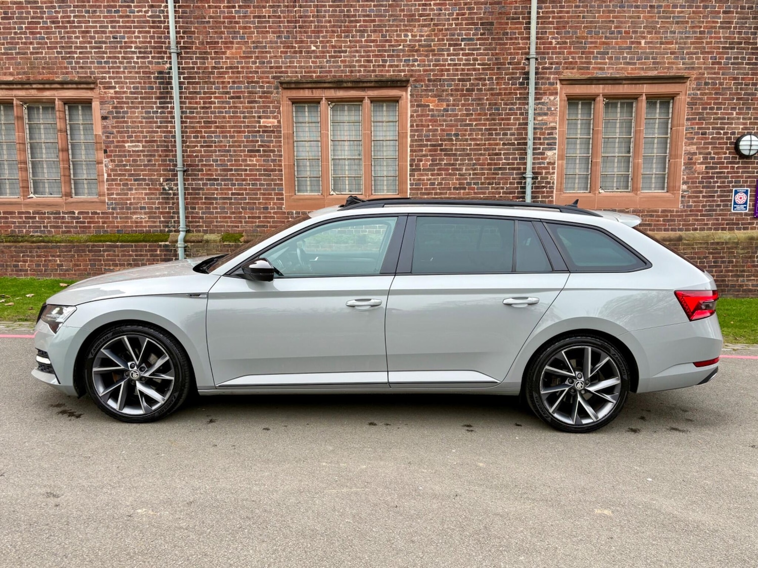 Used Skoda Superb 2021 for sale - 77898150: Photo 7