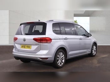 Used Volkswagen Touran 2016 for sale - 79613181: Photo