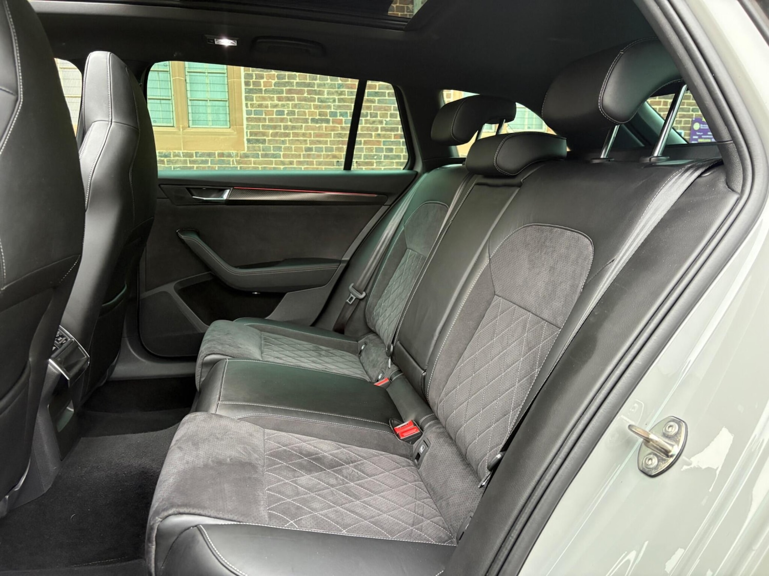 Used Skoda Superb 2021 for sale - 77597722: Photo 11