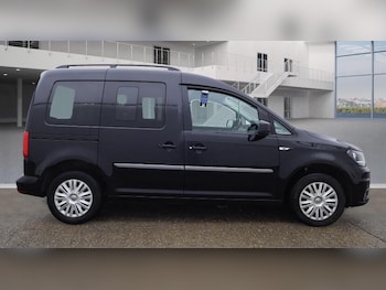Used Volkswagen Caddy Life 2017 for sale - 76336128: Photo