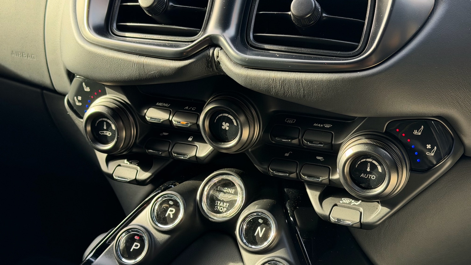 Used Aston Martin Vantage 2022 for sale - 76430702: Photo 17