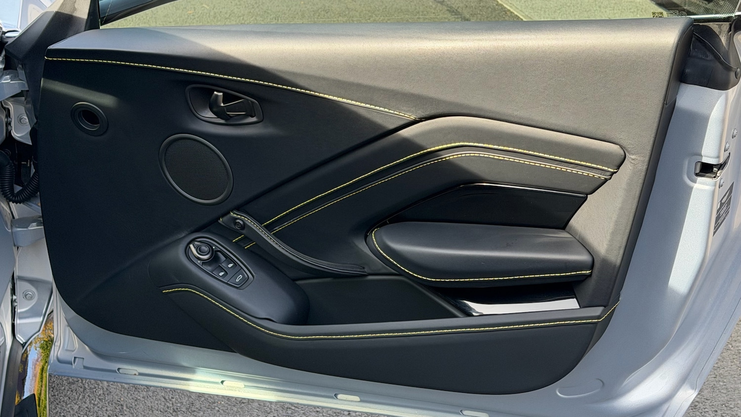 Used Aston Martin Vantage 2022 for sale - 76430702: Photo 23