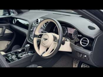 Used Bentley Bentayga 2019 for sale - 74775175: Photo