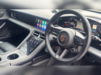 Used Porsche Taycan 2023 for sale - 76770169: Photo