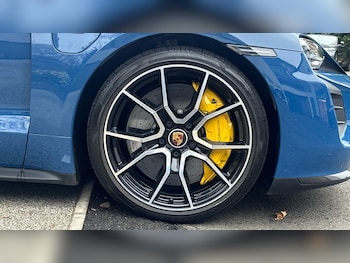 Used Porsche Taycan 2023 for sale - 76770169: Photo