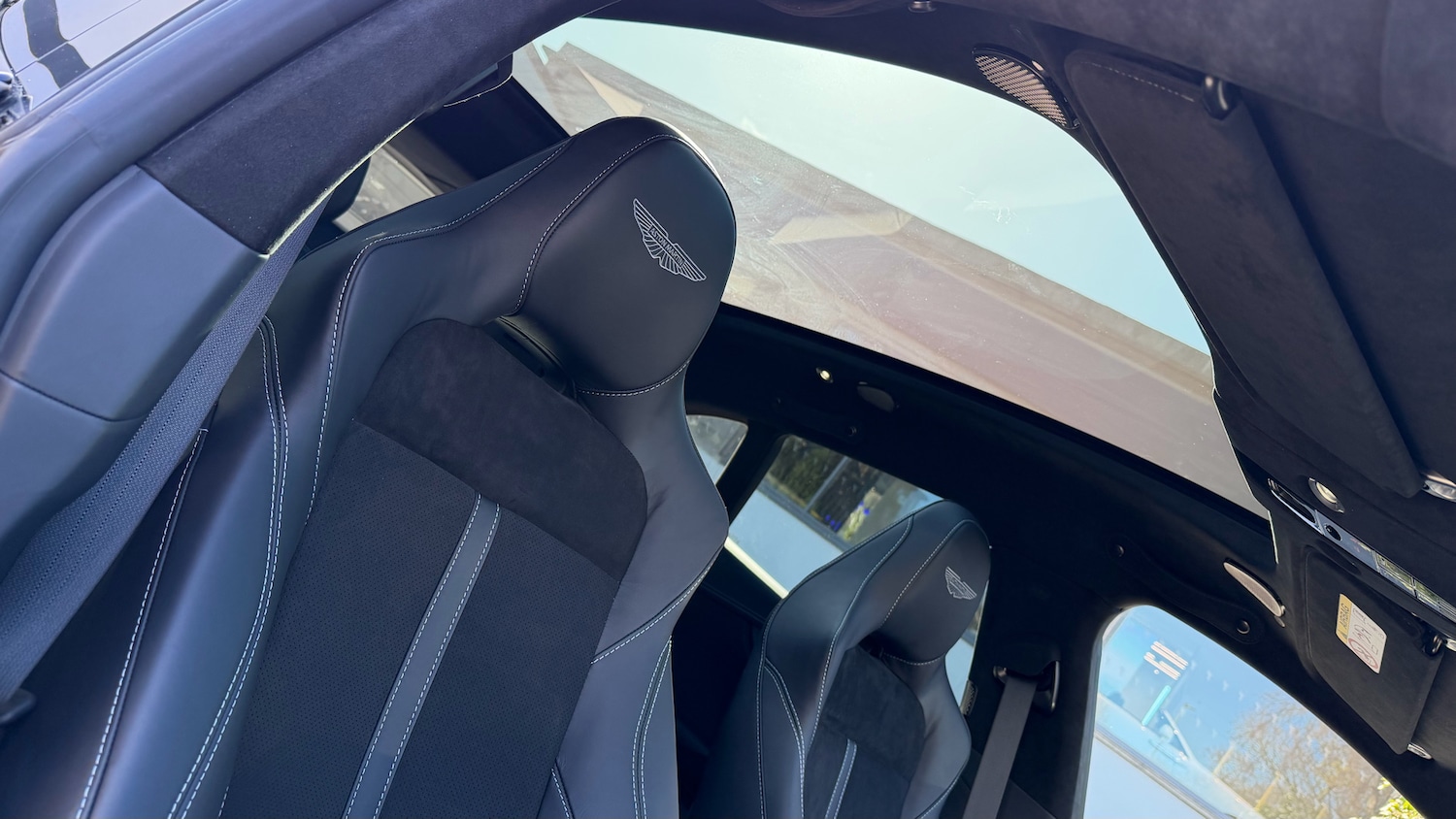 Used Aston Martin DBX 2026 for sale - 78070247: Photo 16