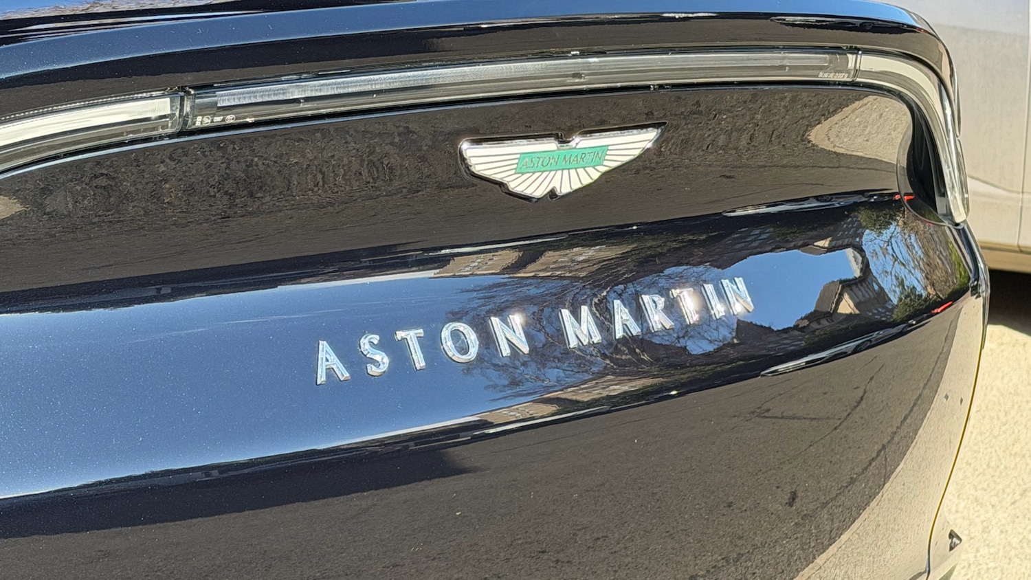 Used Aston Martin DBX 2026 for sale - 78070247: Photo 24