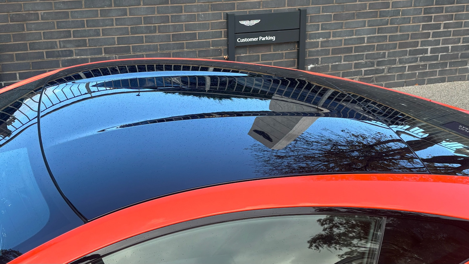 Used Aston Martin Vantage for sale - 76725777: Photo 16