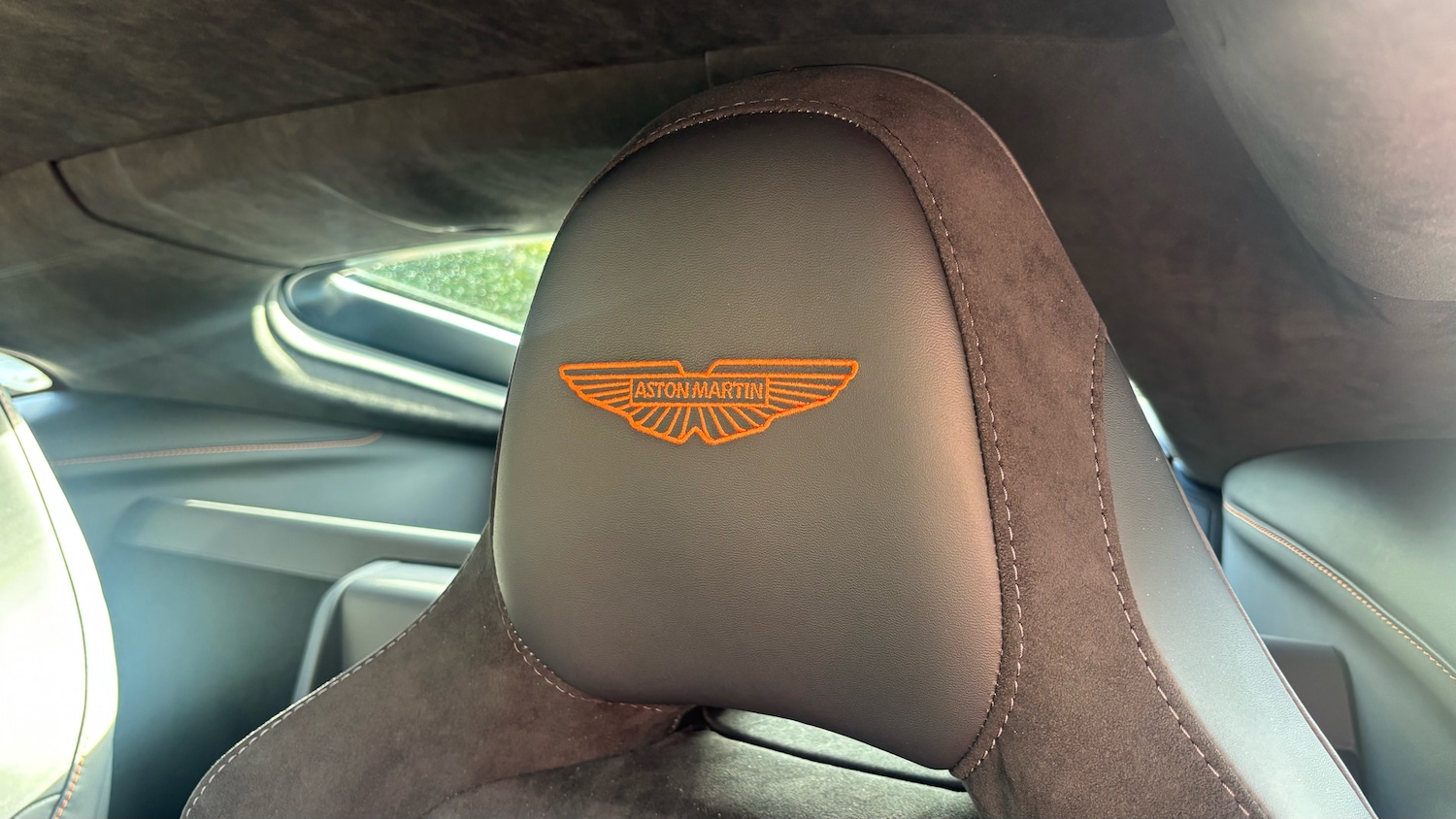 Used Aston Martin Vantage for sale - 76725777: Photo 5