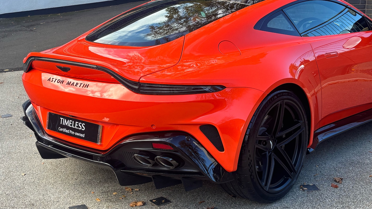 Used Aston Martin Vantage for sale - 76725777: Photo 8